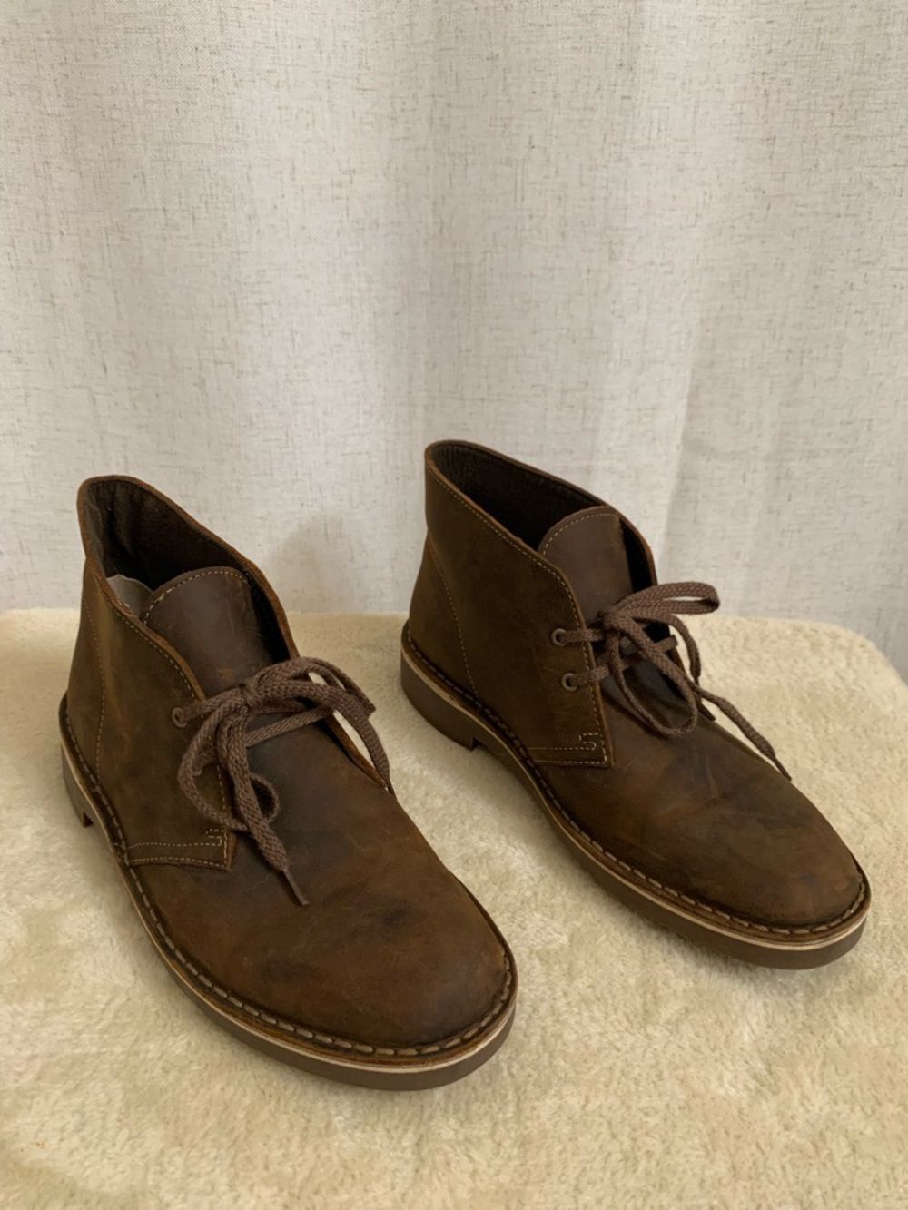 Clark’s Classic Leather Medium Brown Grain Men’s Chukka Boots 7